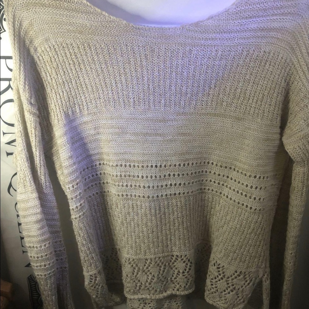 Bell sleeve beige / tan long sleeve